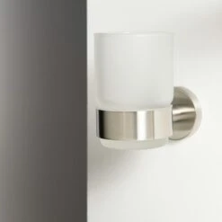 Tiger Bekerhouder Boston Met Beker RVS 8 Tiger Bekerhouder Boston Met Beker RVS -Prachtige Badkamerwinkel 123 3082