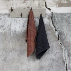 Sealskin Badmat Aztec 60x90cm Donkerroze -Prachtige Badkamerwinkel 123 3176