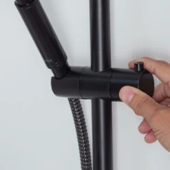 Tiger Doucheset Akcent 3 Straalstanden Zwart/messing 19 Tiger Doucheset Akcent 3 Straalstanden Zwart/messing -Prachtige Badkamerwinkel 123 5410