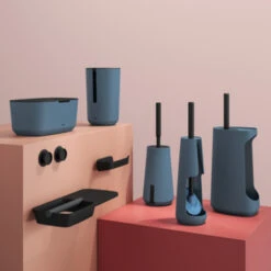 Tiger Toiletborstelhouder TESS Met Opbergfunctie Vrijstaand En Swoop Borstel Flexibel Blauw/zwart -Prachtige Badkamerwinkel 123 6286