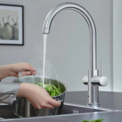 Grohe Red Compact Keukenkraan Met C-uitloop En 4 Liter Kokend Water Boiler Chroom -Prachtige Badkamerwinkel 123 7936