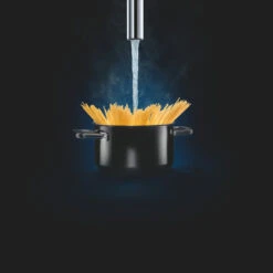 Grohe Red Compact Keukenkraan Met C-uitloop En 4 Liter Kokend Water Boiler Supersteel -Prachtige Badkamerwinkel 123 8443