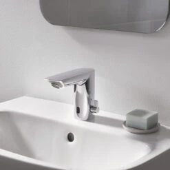 GROHE Wastafelkraan Bau Cosmopolitan Met Infrarood Sensor Chroom 13cm -Prachtige Badkamerwinkel 123 8807